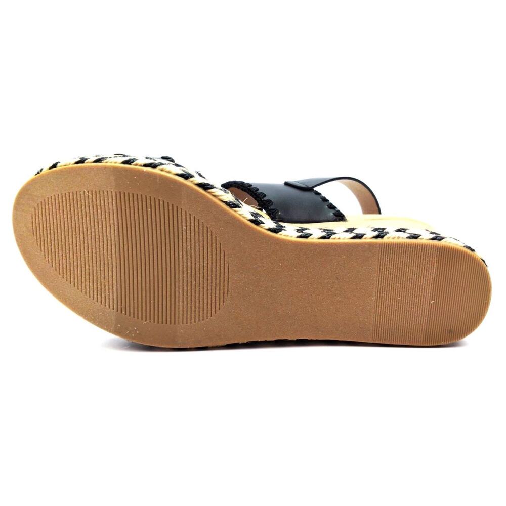 NWT dv by Dolce Vita “Esmaya” Engineered Leather / Platform Sandal (Black)